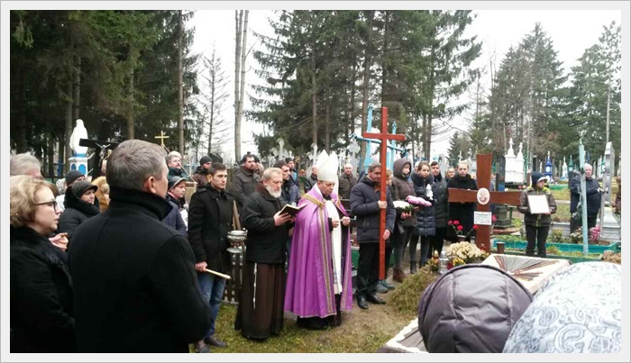 Похорон батька о. Андрія Нємченка